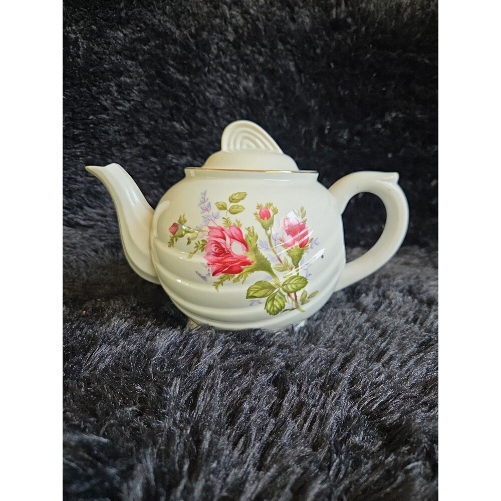 Pompadour Style Moss Rose Teapot Gold Trim Vintage